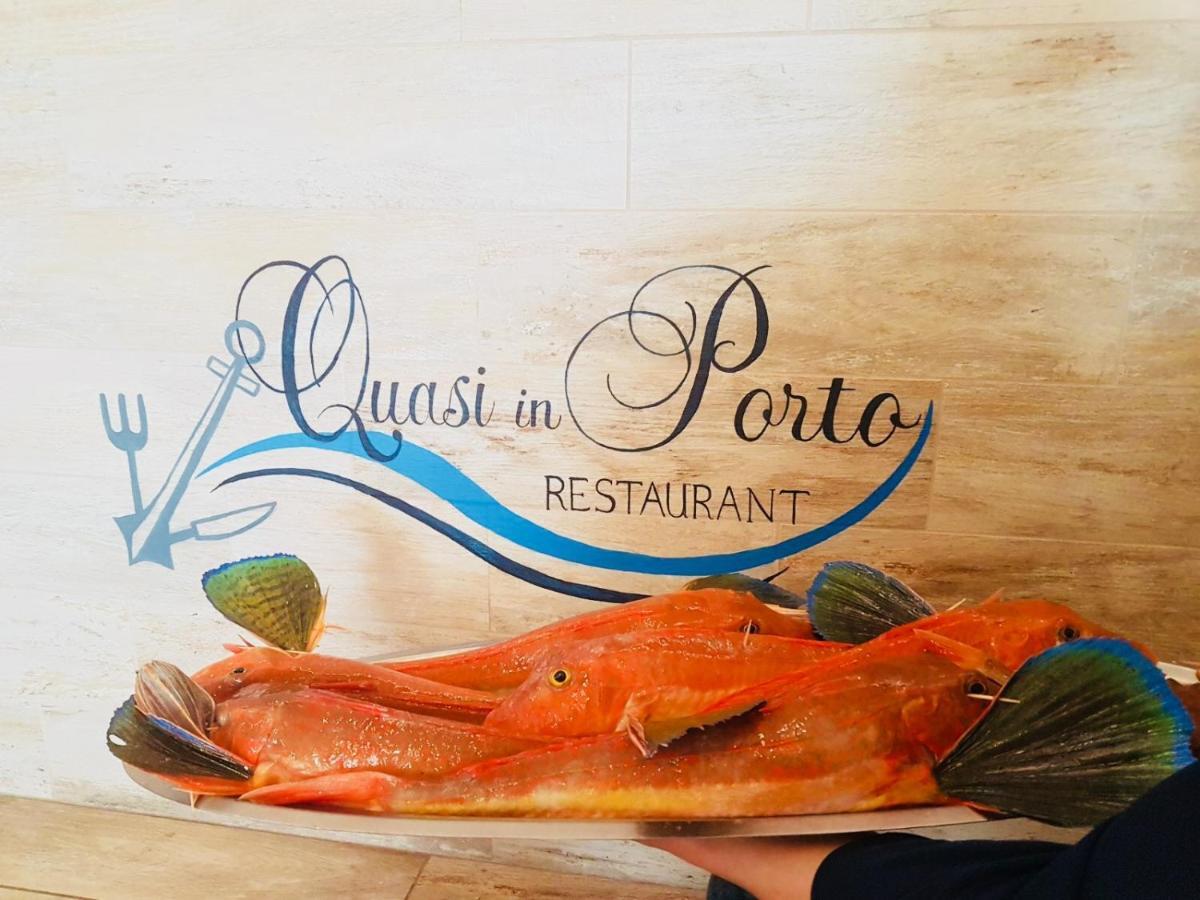 Quasi In Porto Rooms Castellabate Bagian luar foto